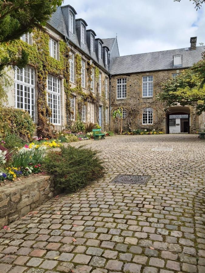 "Un Air De Jazz" Appartement T2 En Plein Centre-Ville Renove Coutances Exterior foto